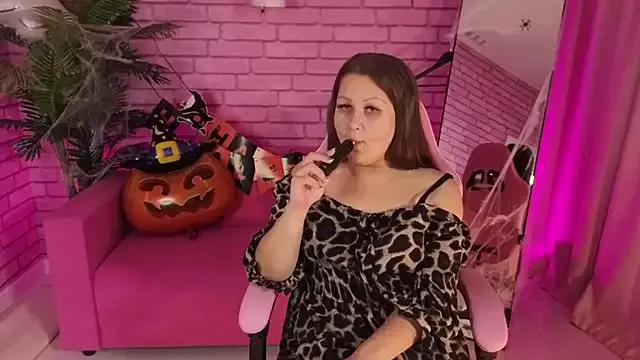 Lia_Rosie from StripChat is Freechat