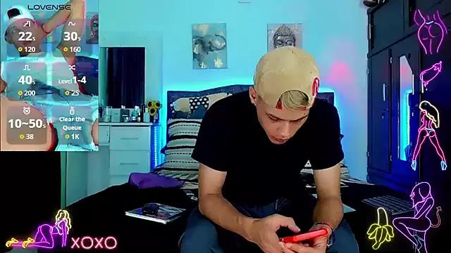 Customizable and immersive: Energize your taste buds and checkout our delicious choice of amateur cams liveshows with excited livestreamers getting their sweet physiques pounded with their beloved vibrating toys.