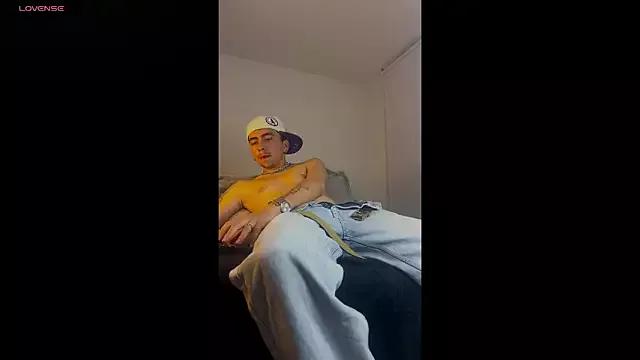 Customizable and immersive: Energize your taste buds and checkout our delicious choice of amateur cams liveshows with excited livestreamers getting their sweet physiques pounded with their beloved vibrating toys.