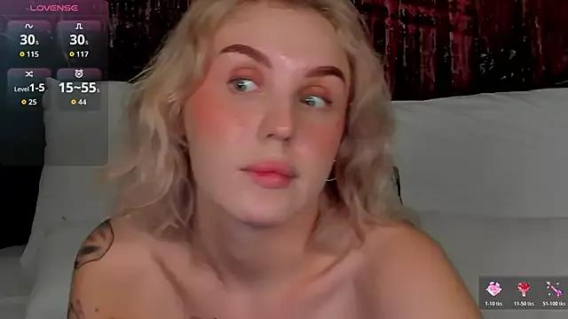 Customizable and immersive: Energize your taste buds and checkout our delicious choice of amateur cams liveshows with excited livestreamers getting their sweet physiques pounded with their beloved vibrating toys.