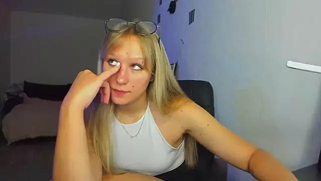 Light_Vibe from StripChat is Freechat