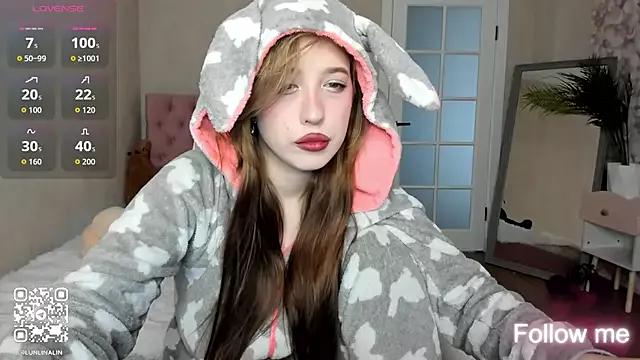 LightStar_18 from StripChat is Freechat