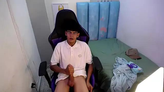 Photos of Lil_babyyy_ from StripChat is Freechat