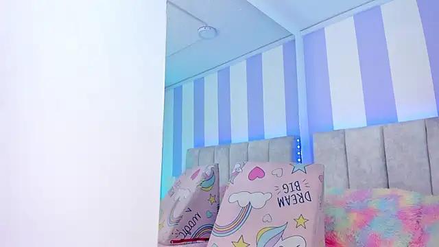 Customizable and immersive: Energize your taste buds and checkout our delicious choice of amateur cams liveshows with excited livestreamers getting their sweet physiques pounded with their beloved vibrating toys.