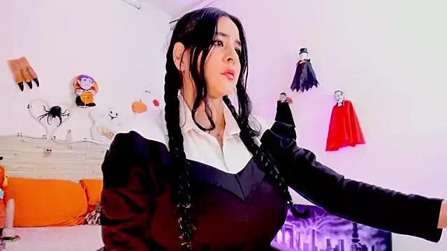 Customizable and immersive: Energize your taste buds and checkout our delicious choice of amateur cams liveshows with excited livestreamers getting their sweet physiques pounded with their beloved vibrating toys.