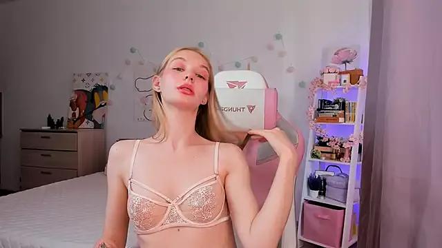Customizable and immersive: Energize your taste buds and checkout our delicious choice of amateur cams liveshows with excited livestreamers getting their sweet physiques pounded with their beloved vibrating toys.