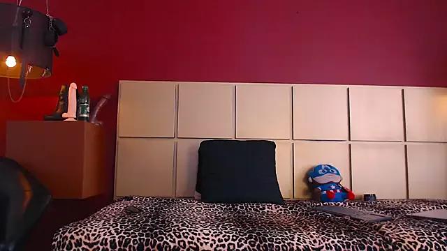 LilithFlowers1 from StripChat is Freechat