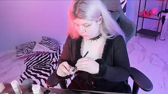 Customizable and immersive: Energize your taste buds and checkout our delicious choice of amateur cams liveshows with excited livestreamers getting their sweet physiques pounded with their beloved vibrating toys.