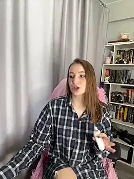 Customizable and immersive: Energize your taste buds and checkout our delicious choice of amateur cams liveshows with excited livestreamers getting their sweet physiques pounded with their beloved vibrating toys.