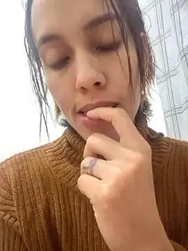 Lilo-skinny from StripChat is Freechat