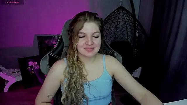 Customizable and immersive: Energize your taste buds and checkout our delicious choice of amateur cams liveshows with excited livestreamers getting their sweet physiques pounded with their beloved vibrating toys.