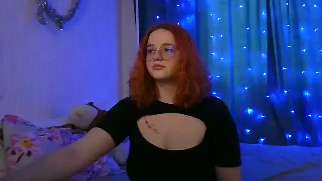 LilySparkleLux from StripChat is Freechat