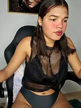 Customizable and immersive: Energize your taste buds and checkout our delicious choice of amateur cams liveshows with excited livestreamers getting their sweet physiques pounded with their beloved vibrating toys.
