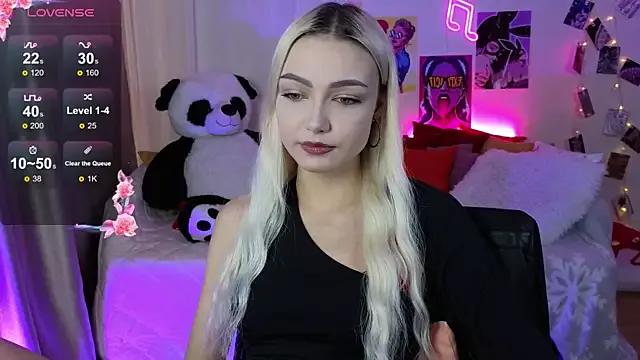 Customizable and immersive: Energize your taste buds and checkout our delicious choice of amateur cams liveshows with excited livestreamers getting their sweet physiques pounded with their beloved vibrating toys.