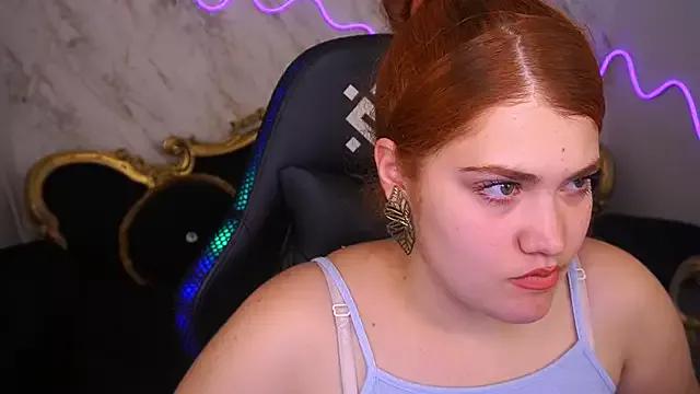 Linda_Sauver from StripChat is Freechat