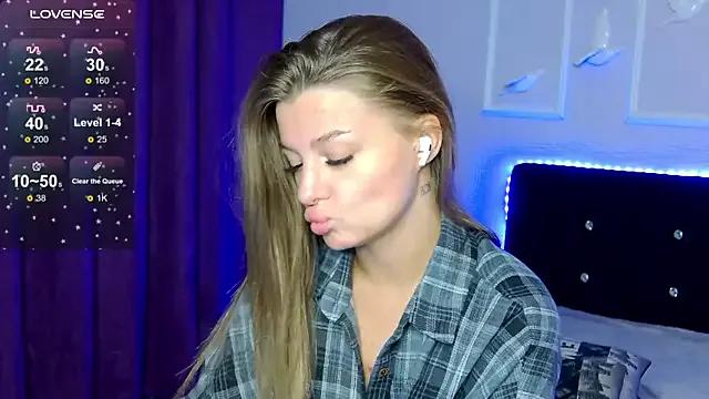 Customizable and immersive: Energize your taste buds and checkout our delicious choice of amateur cams liveshows with excited livestreamers getting their sweet physiques pounded with their beloved vibrating toys.