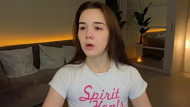 LindaRobertz from StripChat is Freechat