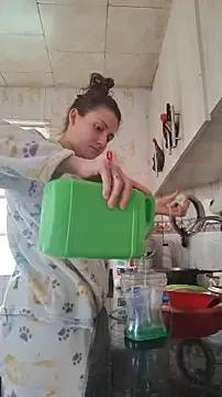 lindasyt from StripChat is Freechat