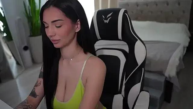 Customizable and immersive: Energize your taste buds and checkout our delicious choice of amateur cams liveshows with excited livestreamers getting their sweet physiques pounded with their beloved vibrating toys.