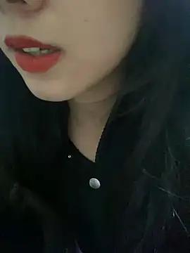 Linndaa_12 from StripChat