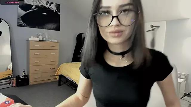 Lisa__Johnson from StripChat is Freechat