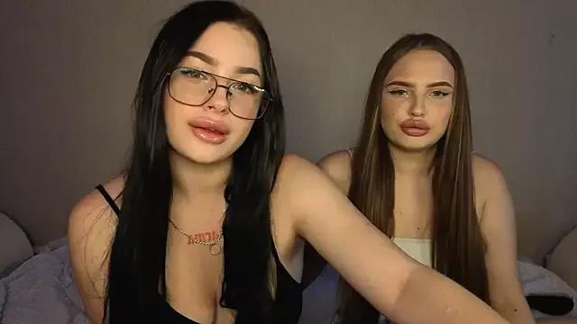 LisaAndDenis from StripChat is Freechat