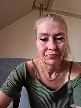 lisalustjouw from StripChat is Freechat