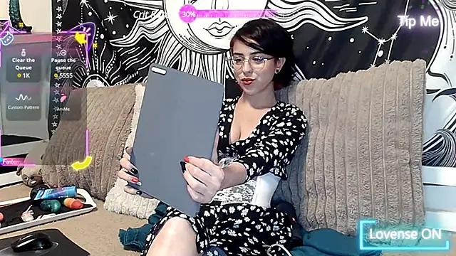 Customizable and immersive: Energize your taste buds and checkout our delicious choice of amateur cams liveshows with excited livestreamers getting their sweet physiques pounded with their beloved vibrating toys.