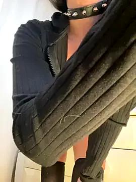 Photos of Lissa_kis from StripChat is Freechat