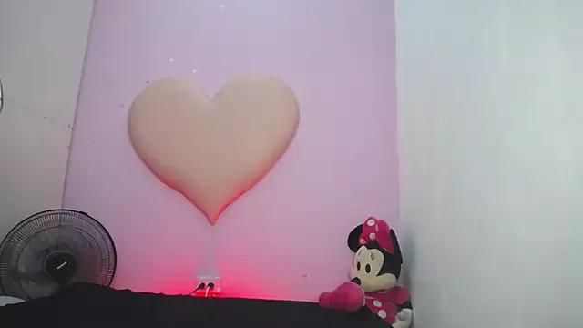 Customizable and immersive: Energize your taste buds and checkout our delicious choice of amateur cams liveshows with excited livestreamers getting their sweet physiques pounded with their beloved vibrating toys.