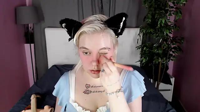 Customizable and immersive: Energize your taste buds and checkout our delicious choice of amateur cams liveshows with excited livestreamers getting their sweet physiques pounded with their beloved vibrating toys.