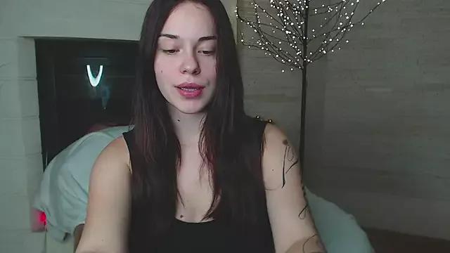Little_melodyy from StripChat is Freechat