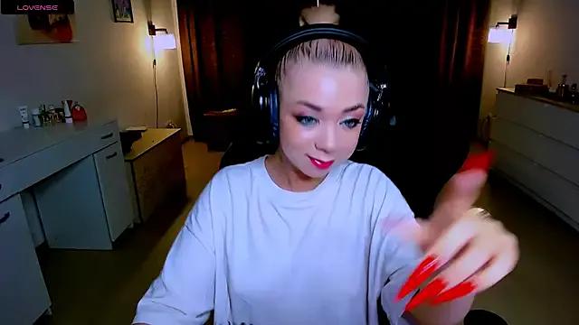 Customizable and immersive: Energize your taste buds and checkout our delicious choice of amateur cams liveshows with excited livestreamers getting their sweet physiques pounded with their beloved vibrating toys.