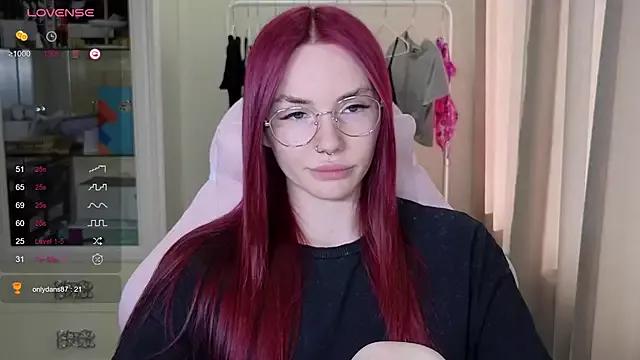 littlevildevil from StripChat is Freechat
