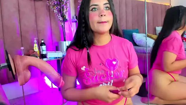 Customizable and immersive: Energize your taste buds and checkout our delicious choice of amateur cams liveshows with excited livestreamers getting their sweet physiques pounded with their beloved vibrating toys.