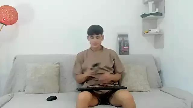 Customizable and immersive: Energize your taste buds and checkout our delicious choice of amateur cams liveshows with excited livestreamers getting their sweet physiques pounded with their beloved vibrating toys.