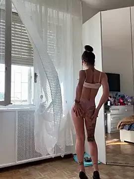 Customizable and immersive: Energize your taste buds and checkout our delicious choice of amateur cams liveshows with excited livestreamers getting their sweet physiques pounded with their beloved vibrating toys.