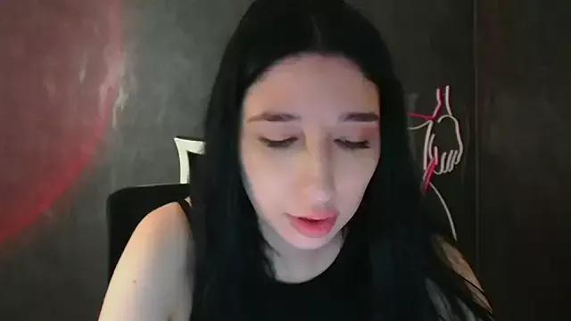 Lola_Kisss from StripChat is Freechat