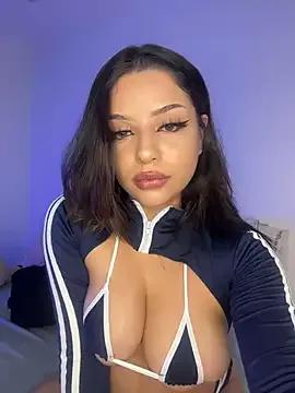 LolaBoobz from StripChat is Freechat