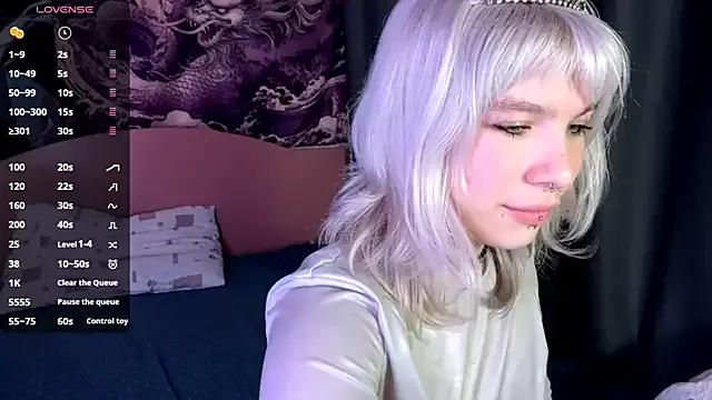 Customizable and immersive: Energize your taste buds and checkout our delicious choice of amateur cams liveshows with excited livestreamers getting their sweet physiques pounded with their beloved vibrating toys.