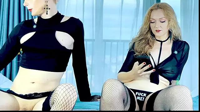 Customizable and immersive: Energize your taste buds and checkout our delicious choice of amateur cams liveshows with excited livestreamers getting their sweet physiques pounded with their beloved vibrating toys.