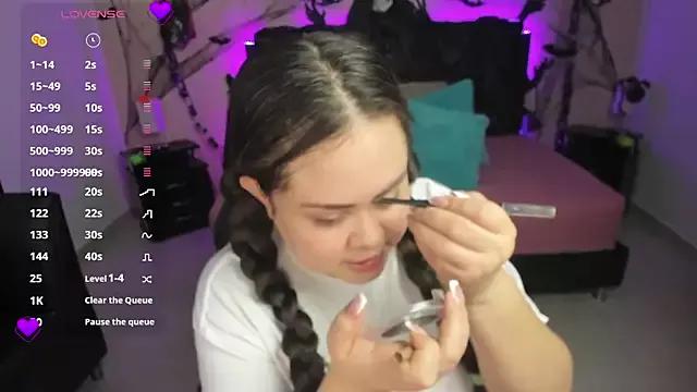 Customizable and immersive: Energize your taste buds and checkout our delicious choice of amateur cams liveshows with excited livestreamers getting their sweet physiques pounded with their beloved vibrating toys.