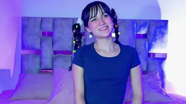 LolaYun from StripChat is Freechat