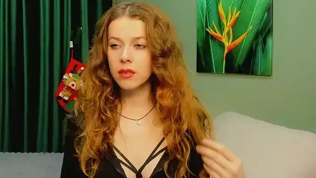 LoraWarner from StripChat is Freechat