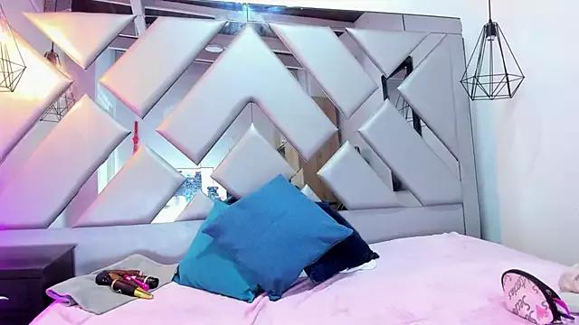 Customizable and immersive: Energize your taste buds and checkout our delicious choice of amateur cams liveshows with excited livestreamers getting their sweet physiques pounded with their beloved vibrating toys.