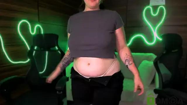 Customizable and immersive: Energize your taste buds and checkout our delicious choice of amateur cams liveshows with excited livestreamers getting their sweet physiques pounded with their beloved vibrating toys.