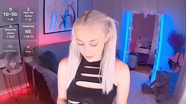 Customizable and immersive: Energize your taste buds and checkout our delicious choice of amateur cams liveshows with excited livestreamers getting their sweet physiques pounded with their beloved vibrating toys.