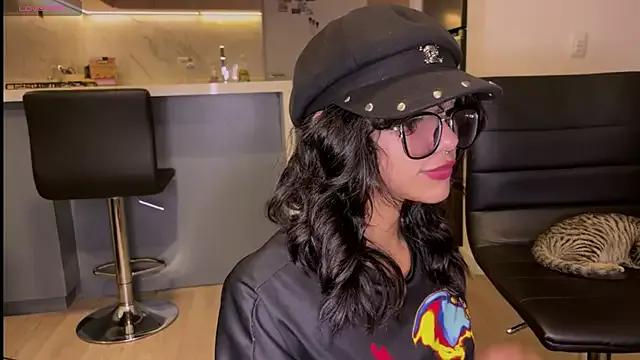 Lovely-allys from StripChat is Freechat