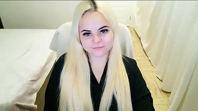 lovely-eyes from StripChat is Freechat