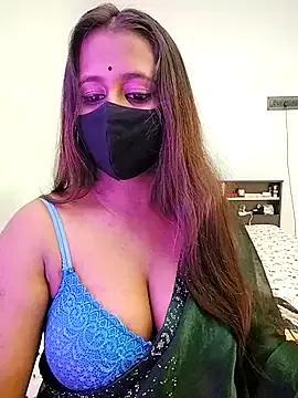 LoveLy-Soneya from StripChat is Freechat